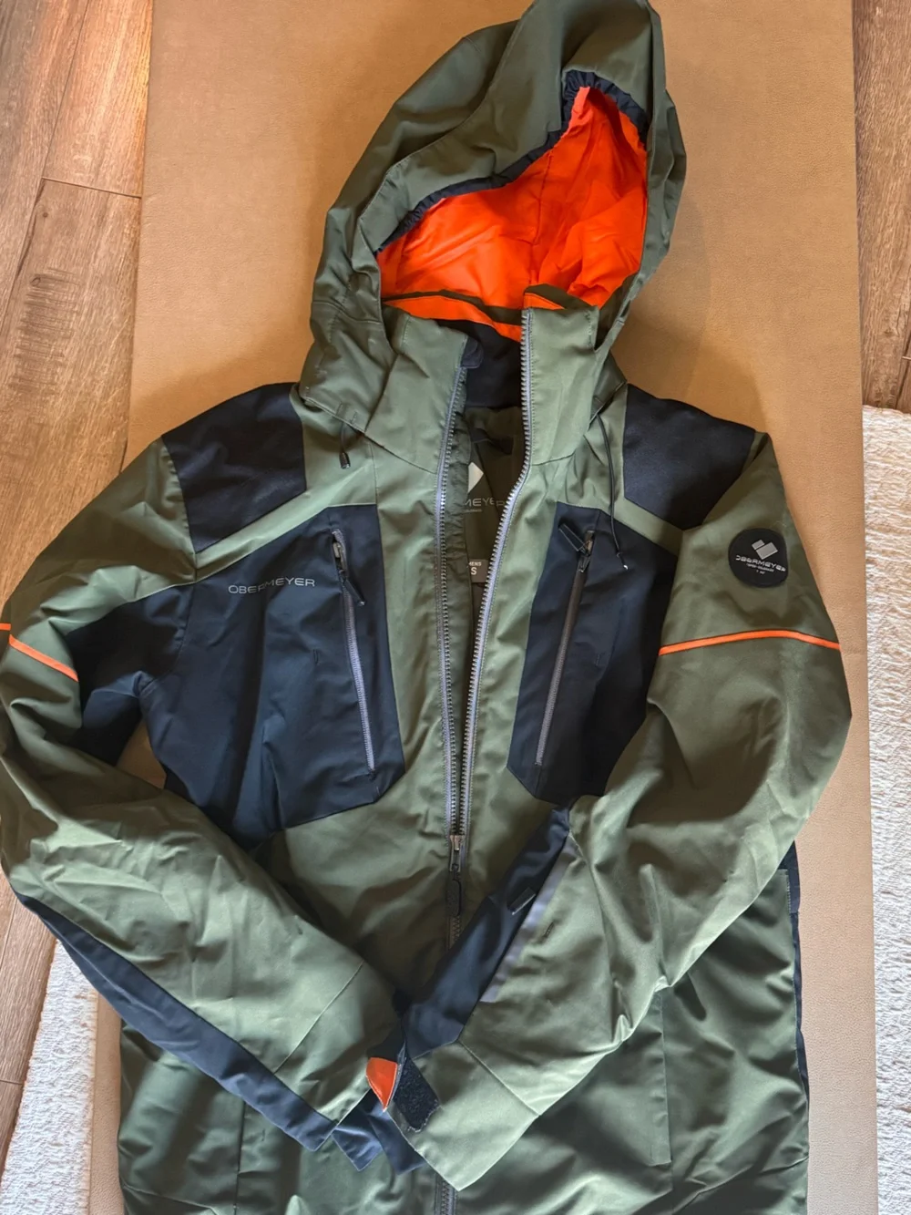 Obermeyer Olive & Black Men's Ski/winter Jacket